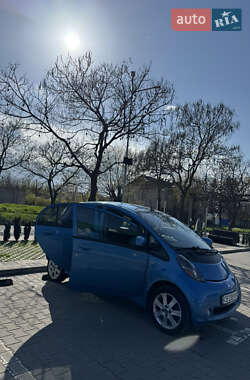 Хетчбек Mitsubishi i-MiEV 2010 в 