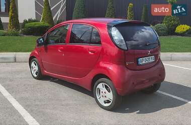 Хэтчбек Mitsubishi i-MiEV 2013 в 