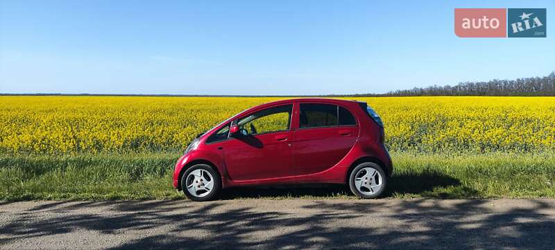 Mitsubishi i-MiEV 2013