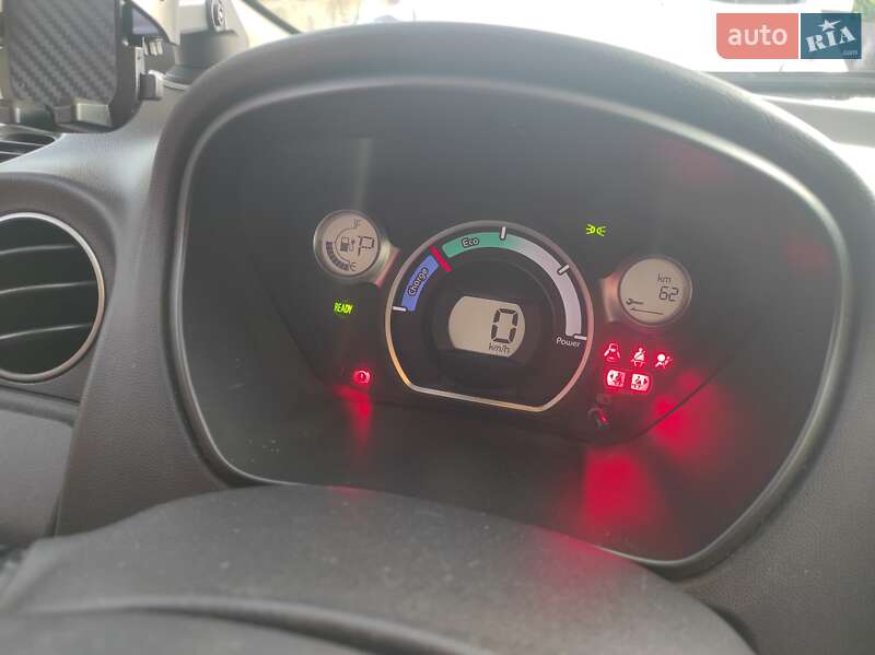 Хэтчбек Mitsubishi i-MiEV 2015 в Хмельницком