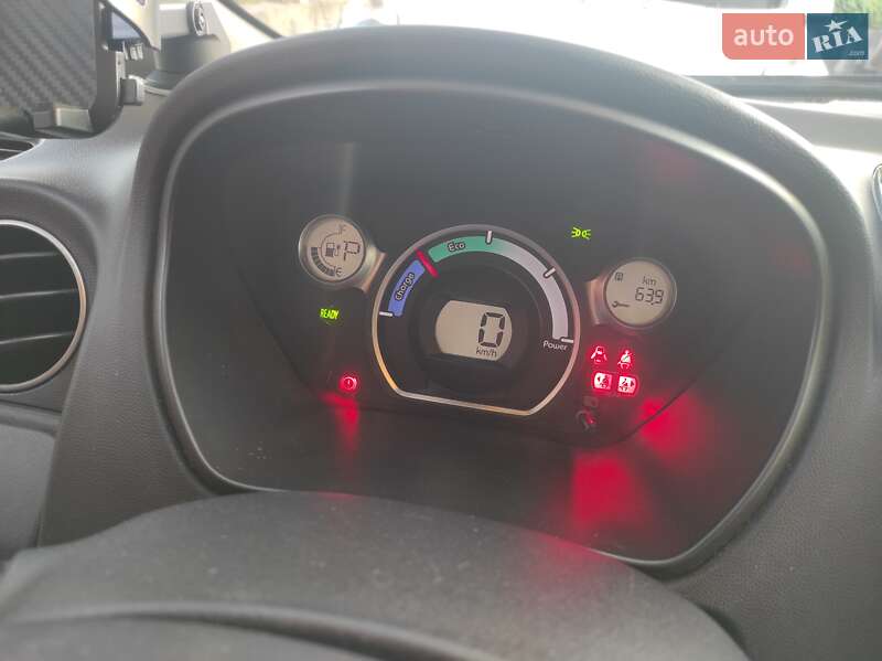 Хэтчбек Mitsubishi i-MiEV 2015 в Хмельницком