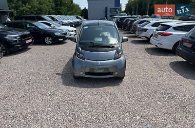 Хэтчбек Mitsubishi i-MiEV 2011 в 