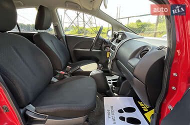 Хэтчбек Mitsubishi i-MiEV 2011 в 