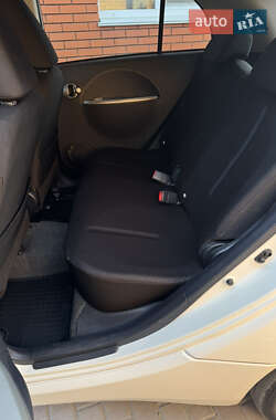 Хэтчбек Mitsubishi i-MiEV 2011 в 