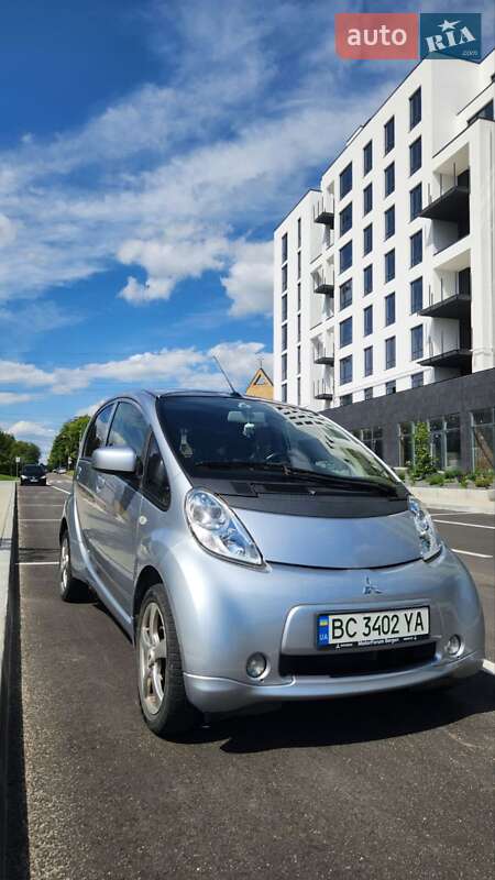 Хэтчбек Mitsubishi i-MiEV 2014 в Львове