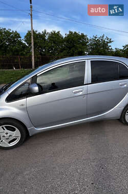 Хэтчбек Mitsubishi i-MiEV 2015 в 