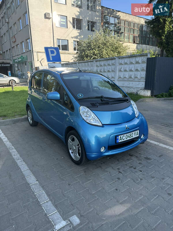 Хетчбек Mitsubishi i-MiEV 2015 в Луцьку
