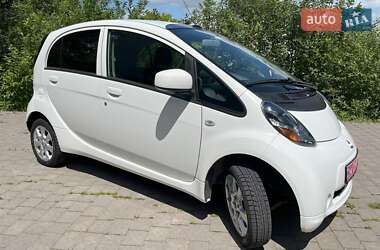 Хэтчбек Mitsubishi i-MiEV 2012 в 