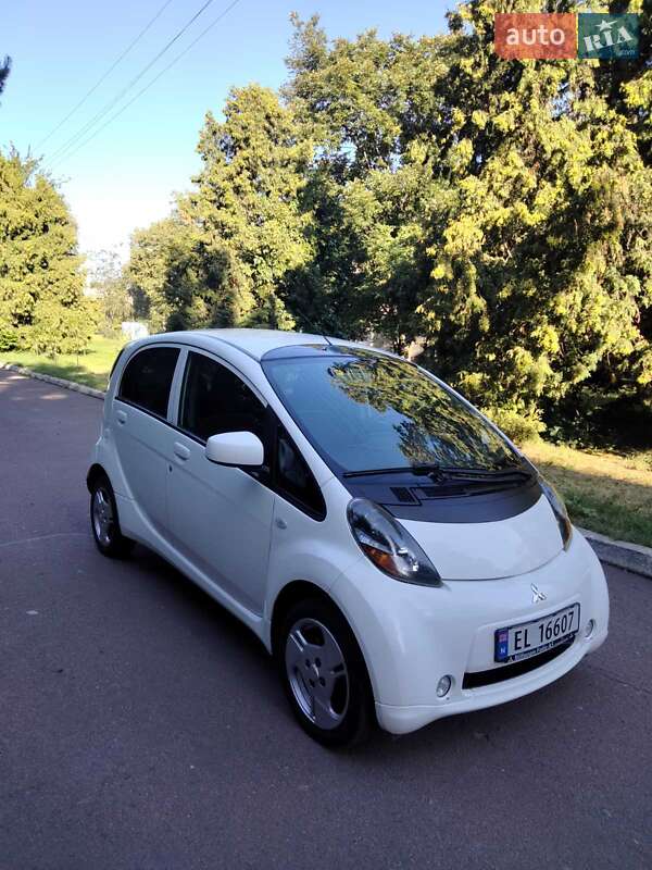 Mitsubishi i-MiEV 2012