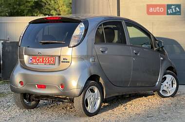 Хэтчбек Mitsubishi i-MiEV 2011 в 