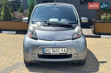 Хэтчбек Mitsubishi i-MiEV 2011 в 