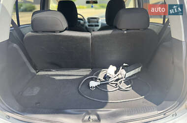 Хэтчбек Mitsubishi i-MiEV 2011 в 