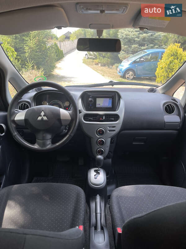 Хетчбек Mitsubishi i-MiEV 2011 в Дніпрі фото 23 Хетчбек Mitsubishi i-MiEV 2011 в Дніпрі