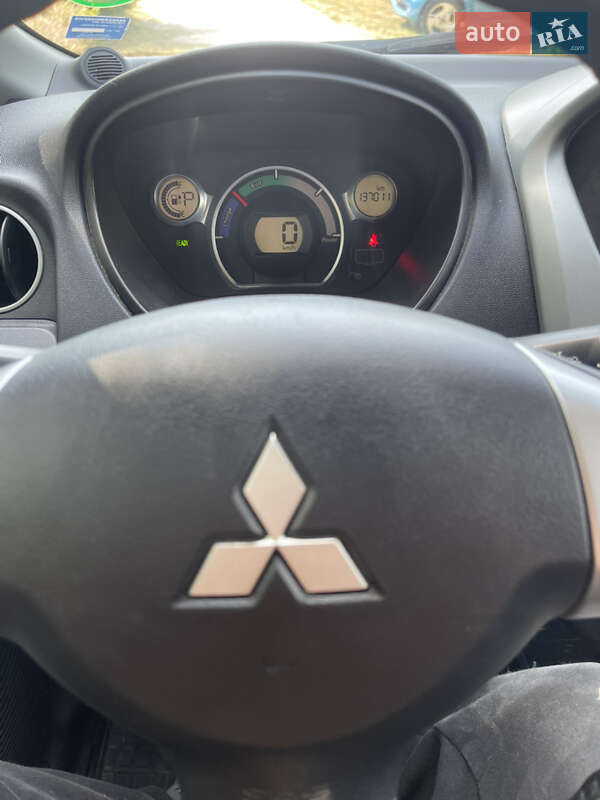 Хетчбек Mitsubishi i-MiEV 2011 в Дніпрі фото 26 Хетчбек Mitsubishi i-MiEV 2011 в Дніпрі