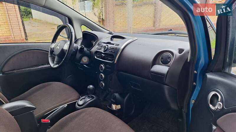 Хэтчбек Mitsubishi i-MiEV 2012 в Черновцах фото 16 Хэтчбек Mitsubishi i-MiEV 2012 в Черновцах
