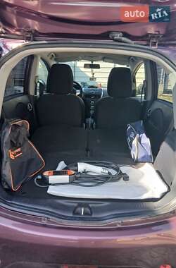 Хэтчбек Mitsubishi i-MiEV 2012 в 