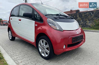 Хэтчбек Mitsubishi i-MiEV 2010 в 