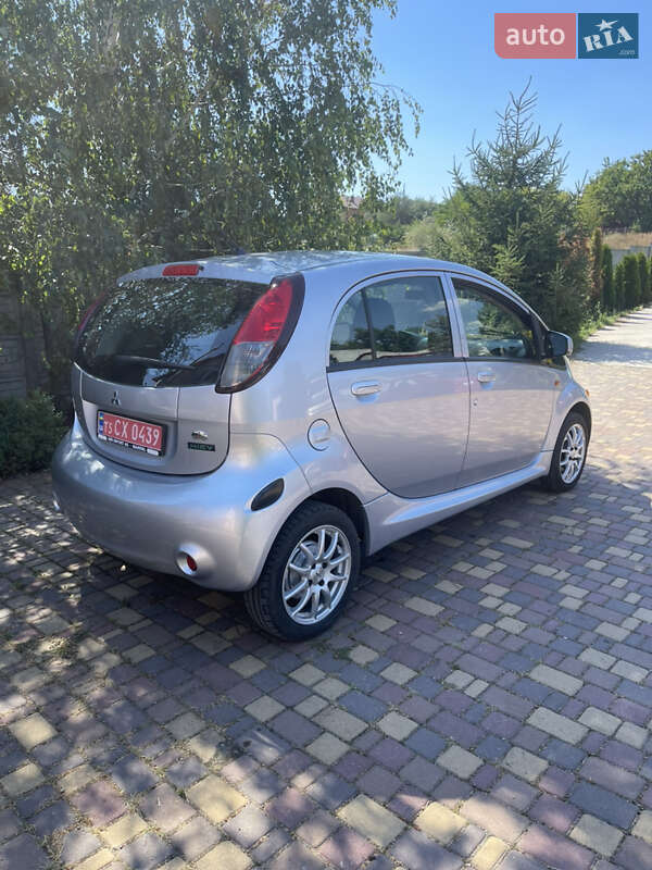 Хэтчбек Mitsubishi i-MiEV 2011 в Днепре