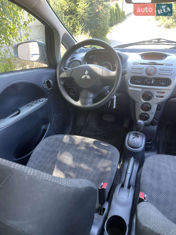 Хэтчбек Mitsubishi i-MiEV 2011 в Днепре