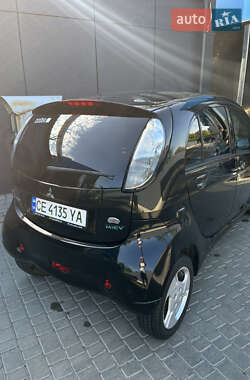 Хэтчбек Mitsubishi i-MiEV 2011 в 