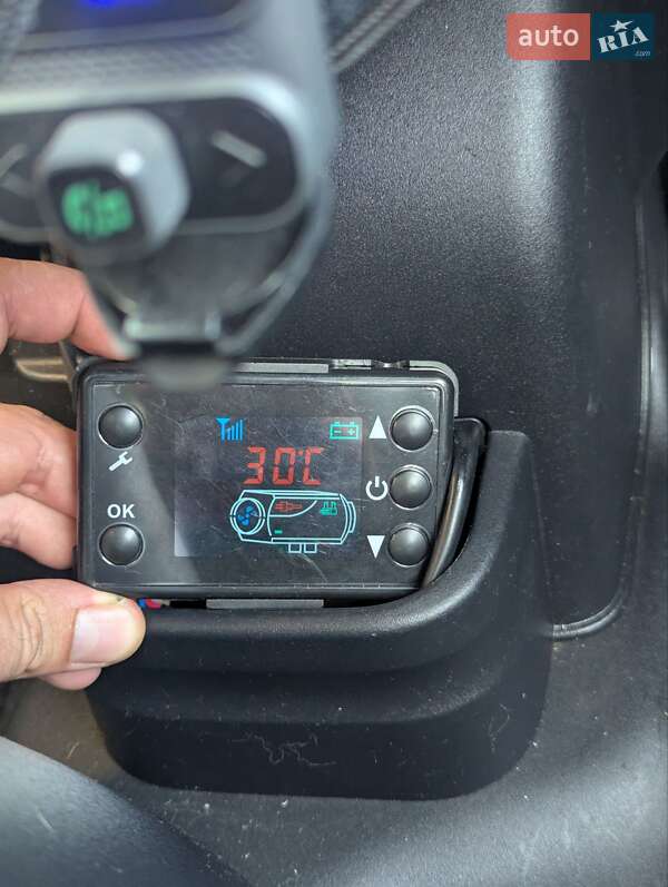 Хэтчбек Mitsubishi i-MiEV 2011 в Ивано-Франковске фото 11 Хэтчбек Mitsubishi i-MiEV 2011 в Ивано-Франковске