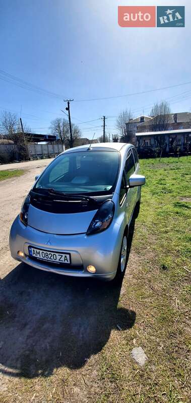 Хетчбек Mitsubishi i-MiEV 2011 в Козятині