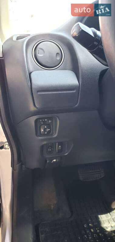 Хетчбек Mitsubishi i-MiEV 2011 в Козятині
