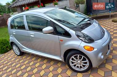 Хэтчбек Mitsubishi i-MiEV 2012 в Сарнах