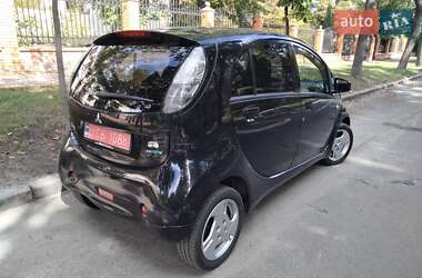 Хэтчбек Mitsubishi i-MiEV 2012 в 