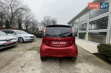 Хэтчбек Mitsubishi i-MiEV 2015 в 