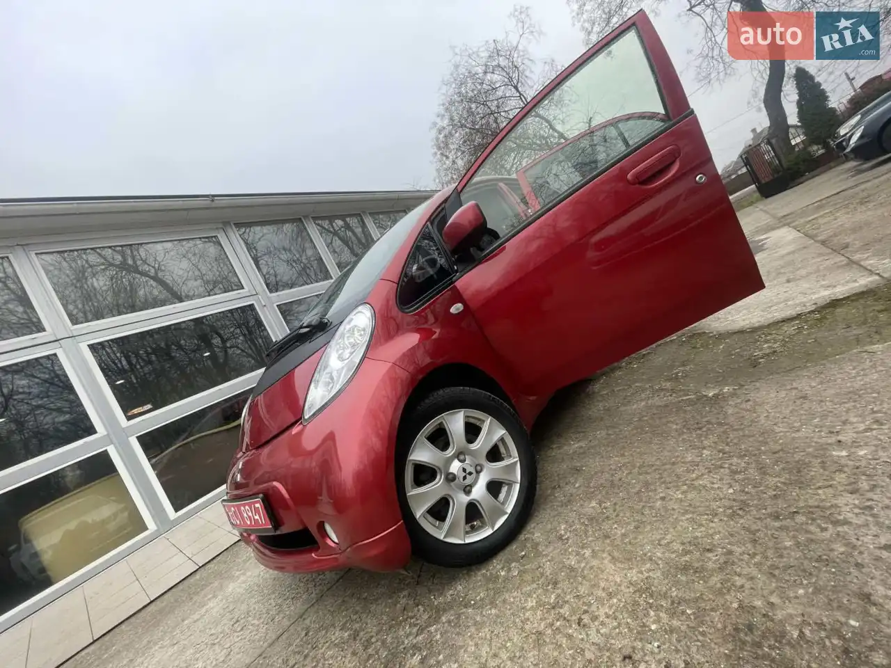 2015 Mitsubishi i-MiEV - мініатюра 11