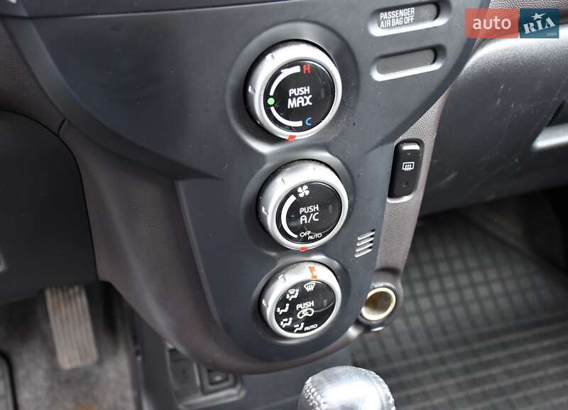 Хэтчбек Mitsubishi i-MiEV 2011 в Дрогобыче фото 25 Хэтчбек Mitsubishi i-MiEV 2011 в Дрогобыче