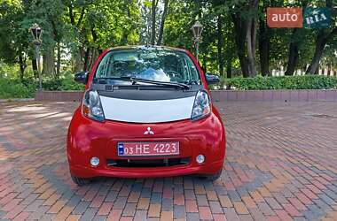Хетчбек Mitsubishi i-MiEV 2011 в 