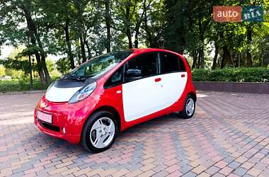Хетчбек Mitsubishi i-MiEV 2011 в 
