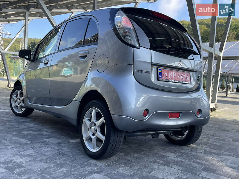 Хэтчбек Mitsubishi i-MiEV 2011 в Львове