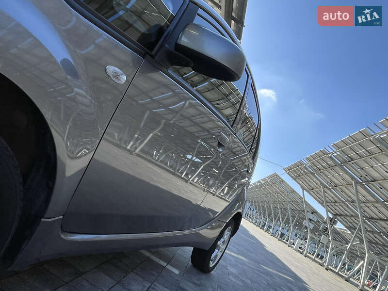 Хэтчбек Mitsubishi i-MiEV 2011 в Львове