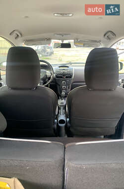 Хетчбек Mitsubishi i-MiEV 2015 в  фото 14 Хетчбек Mitsubishi i-MiEV 2015 в