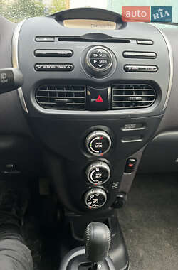 Хэтчбек Mitsubishi i-MiEV 2013 в 