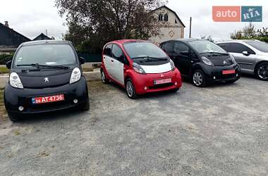 Хетчбек Mitsubishi i-MiEV 2011 в 