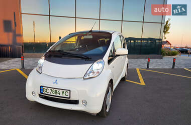 Хетчбек Mitsubishi i-MiEV 2016 в 
