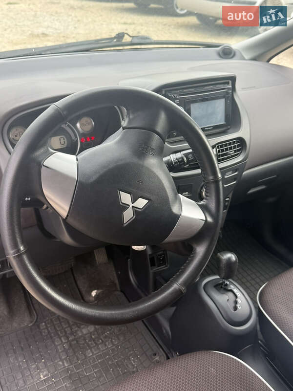 Хетчбек Mitsubishi i-MiEV 2012 в Кропивницькому