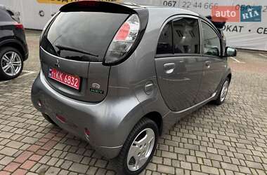 Хэтчбек Mitsubishi i-MiEV 2011 в 