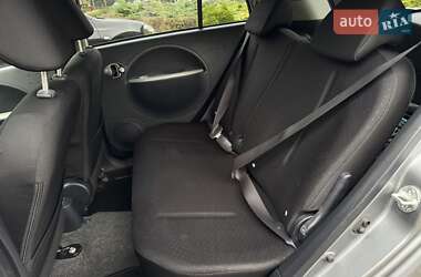 Хэтчбек Mitsubishi i-MiEV 2011 в 