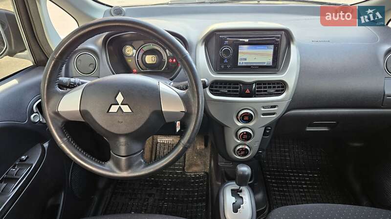 Хетчбек Mitsubishi i-MiEV 2011 в Дніпрі фото 47 Хетчбек Mitsubishi i-MiEV 2011 в Дніпрі