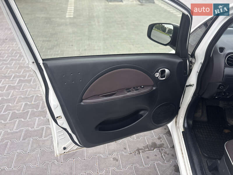 Хэтчбек Mitsubishi i-MiEV 2013 в Владимире