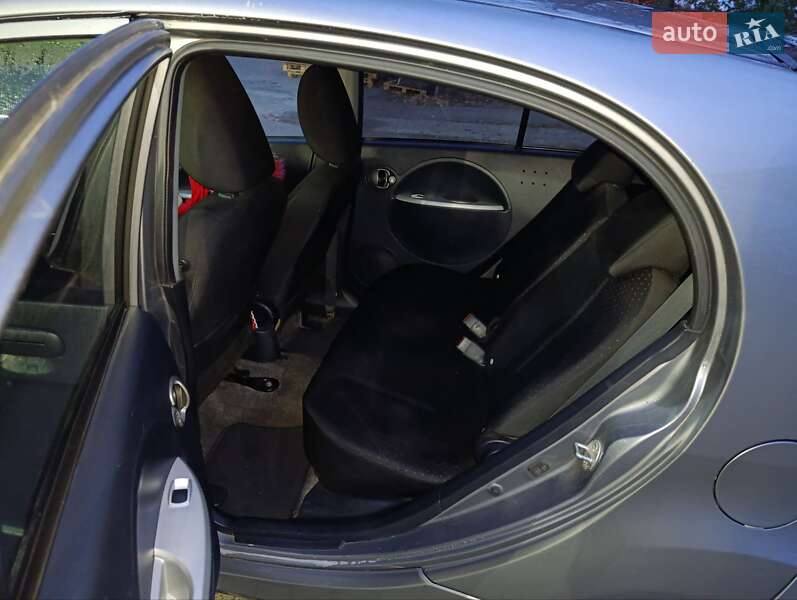 Хэтчбек Mitsubishi i-MiEV 2011 в Киверцах