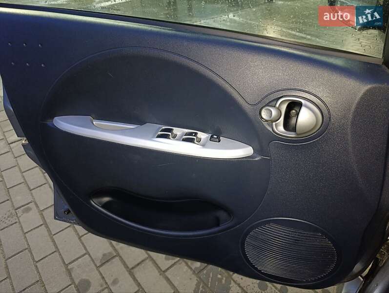 Хэтчбек Mitsubishi i-MiEV 2011 в Киверцах