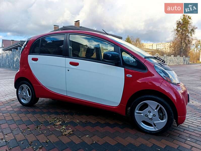 Хэтчбек Mitsubishi i-MiEV 2011 в Звягеле фото 4 Хэтчбек Mitsubishi i-MiEV 2011 в Звягеле