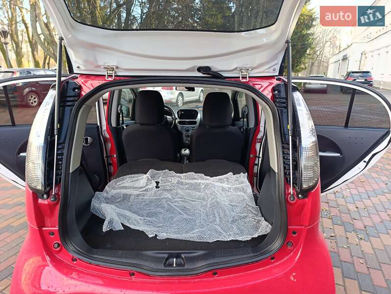 Хетчбек Mitsubishi i-MiEV 2011 в Звягелі