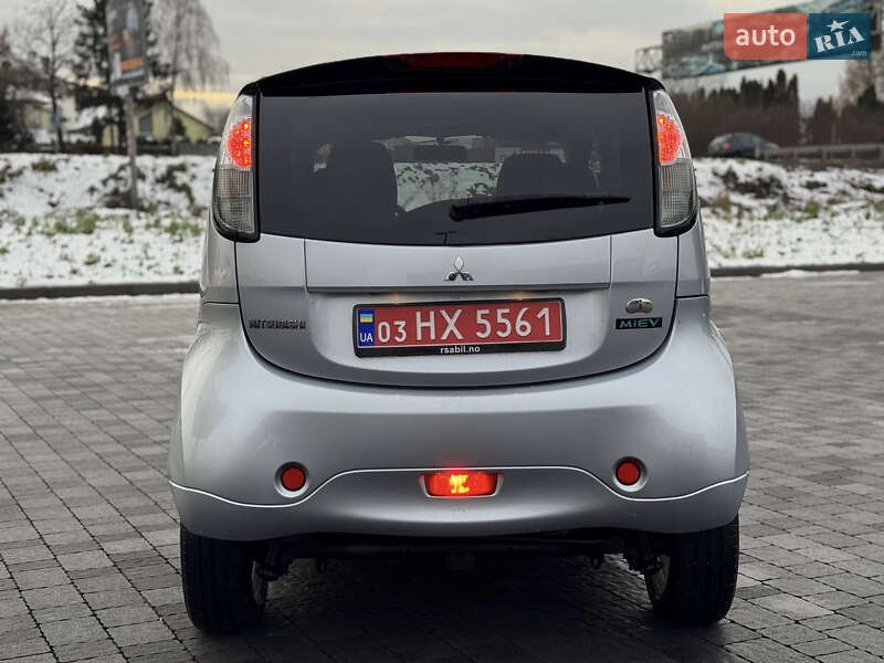 Хэтчбек Mitsubishi i-MiEV 2012 в Львове